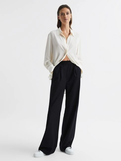 Reiss Navy Lena Wide Leg Elasticated Waist Trousers 3 Reiss Navy Lena Wide Leg Elasticated Waist Trousers – Image 3