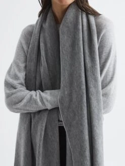 Reiss Soft Grey Picton Cashmere Blend Scarf -Reiss C67 434s4