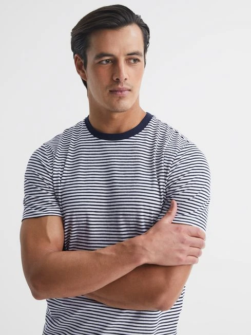 Reiss Navy/White Keats Striped Short Sleeve Crew Neck T-Shirt 4 Reiss Navy/White Keats Striped Short Sleeve Crew Neck T-Shirt – Image 4